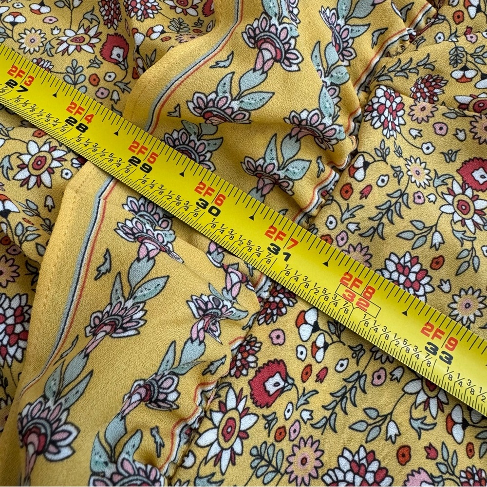 Max Studio Retro Floral Ruffle Dress - Picture 6 of 10